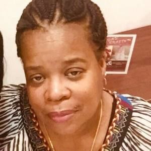 Meet your Posher, Ella